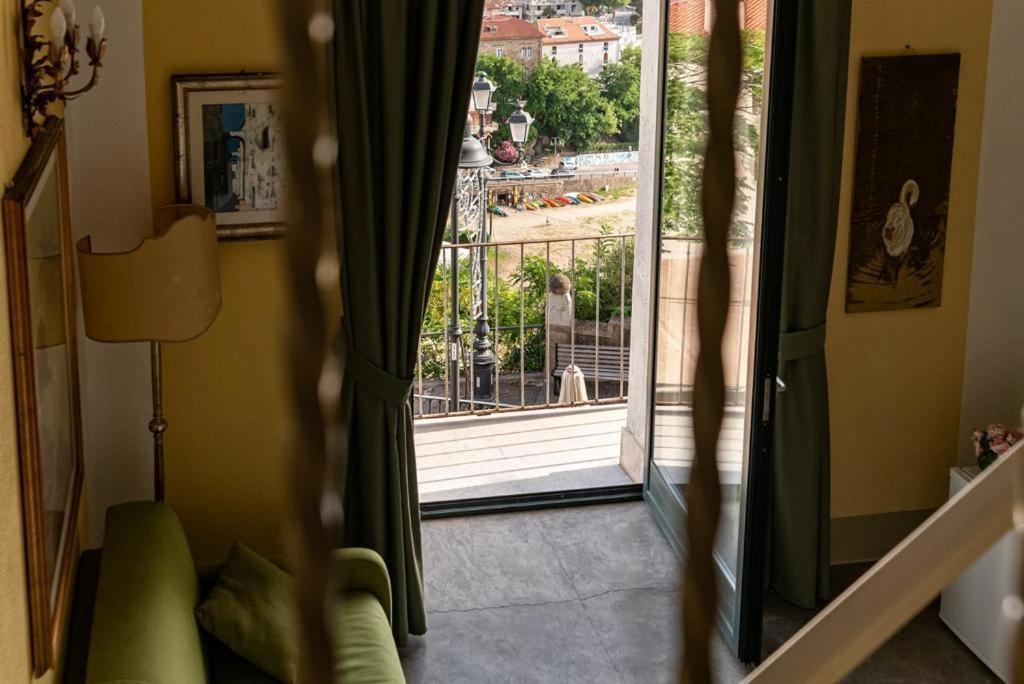 Suites Luisa Sanfelice Agropoli Exteriér fotografie